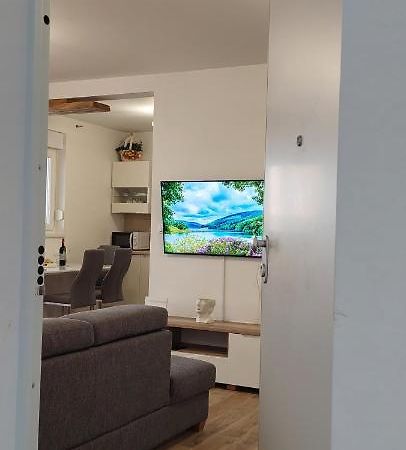 Apartment Ma Mi Трогір Екстер'єр фото