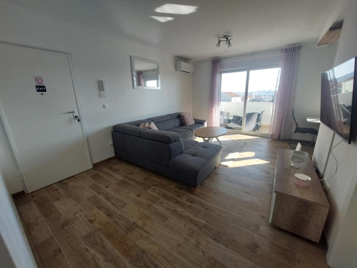 Apartment Ma Mi Трогір Екстер'єр фото